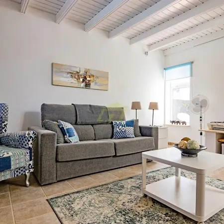 Sarita Villa *